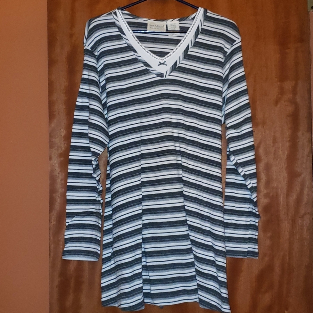 🎉🌹Host Pick🌹🎉New Addition Maternity Tunic Top